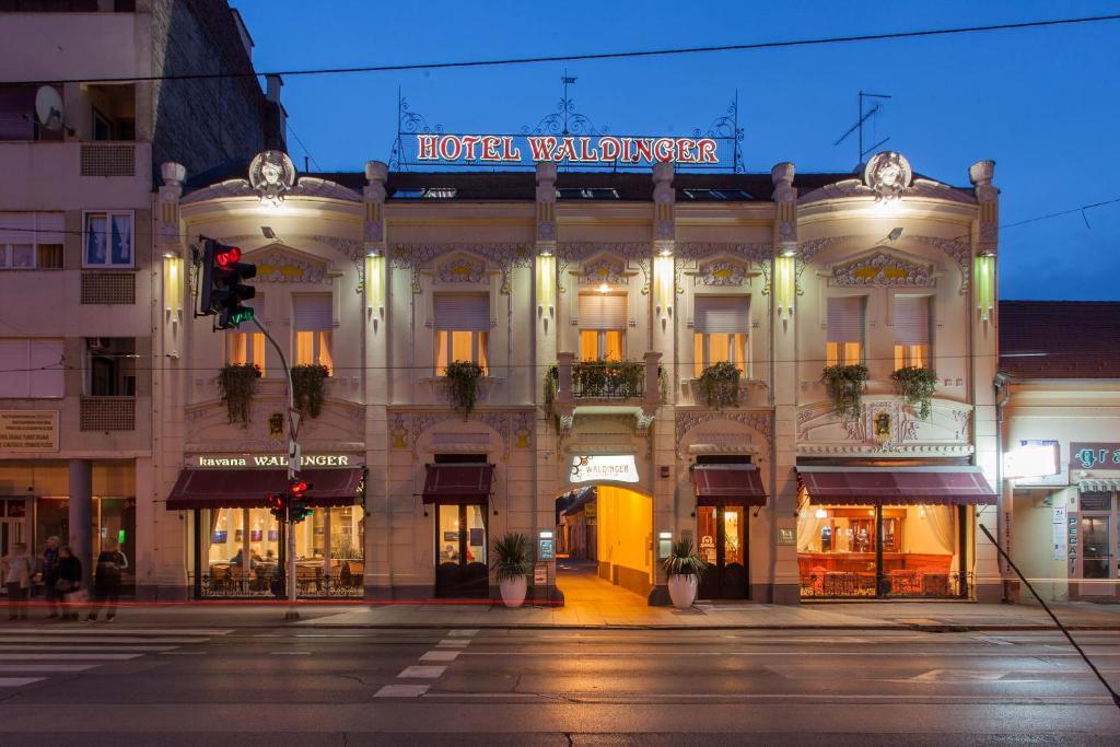 Hotel Waldinger Osijek Exteriör bild